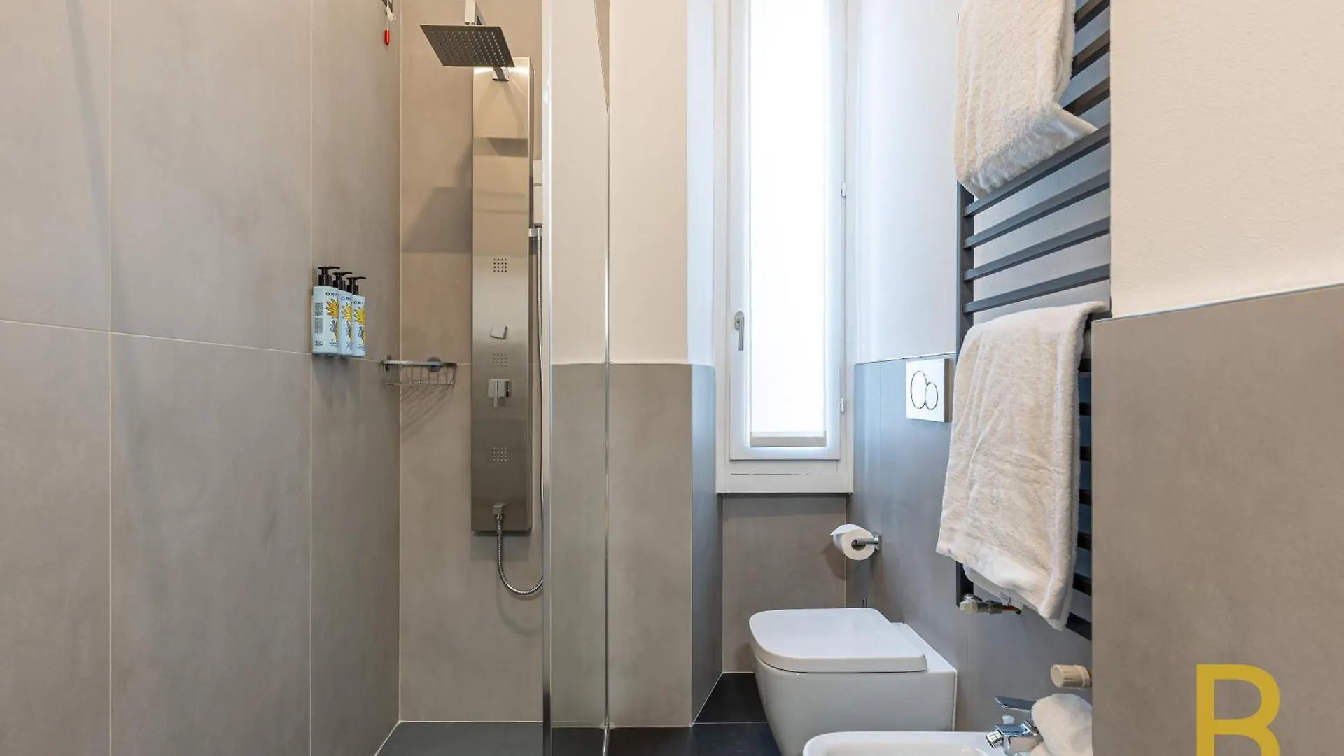 Beplace Apartments In De Amicis Milan